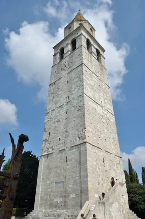Campanile della Basilica Patriarcale di Aquileia, IX secolo